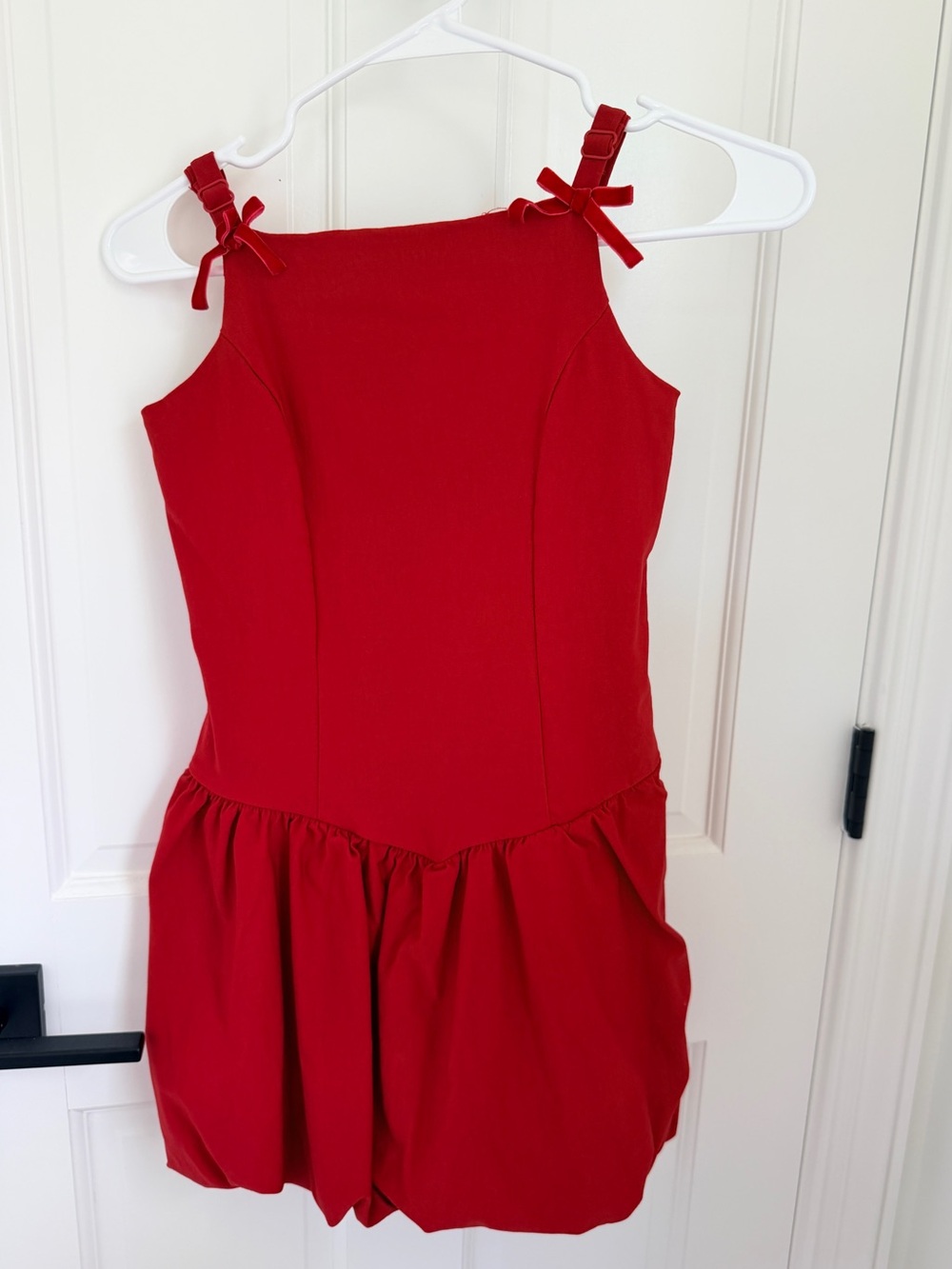 Girls art class Red Girls dress size 10/12